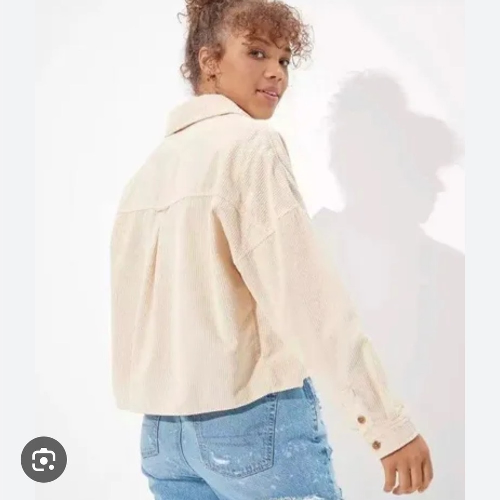 Button up light Jacket - Picture 2 of 4